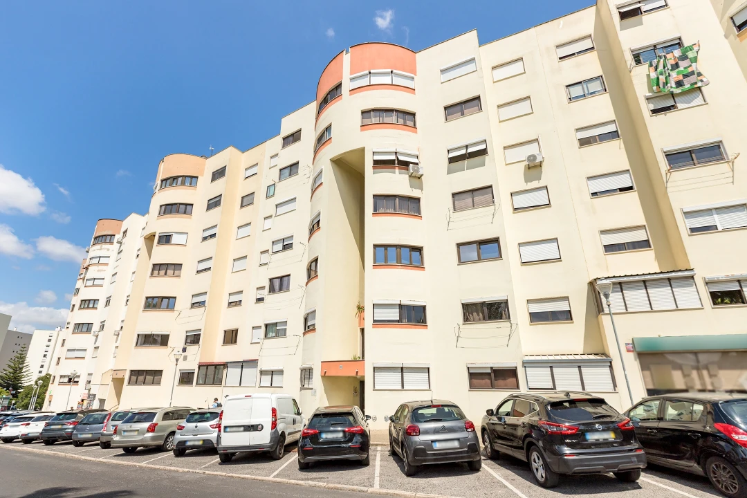 Apartamento T2 para Venda em Loures Foto 18