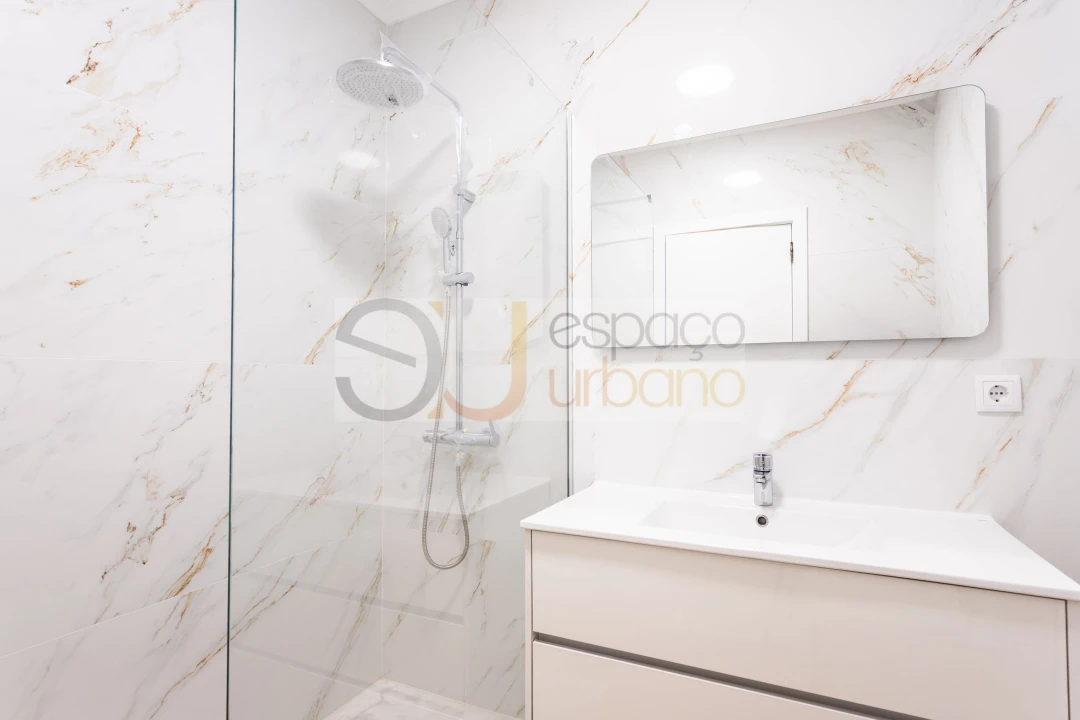 Apartamento T3 para Venda em Armação de Pera Foto 10