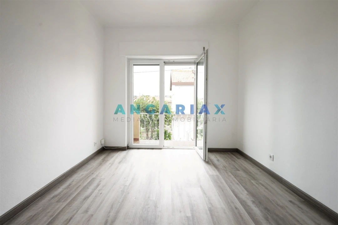 Apartamento T2 para Venda em Marrazes e Barosa Foto 14