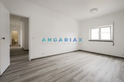 Apartamento T2 para Venda em Marrazes e Barosa