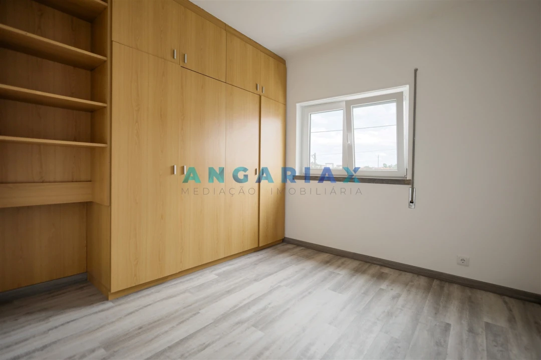 Apartamento T2 para Venda em Marrazes e Barosa Foto 11