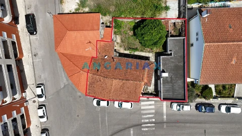 Moradia T4 para Venda em Lousã e Vilarinho