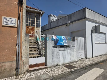 Moradia T4 para Venda em Lousã e Vilarinho