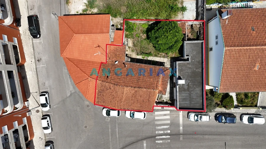 Moradia T4 para Venda em Lousã e Vilarinho Planta 1