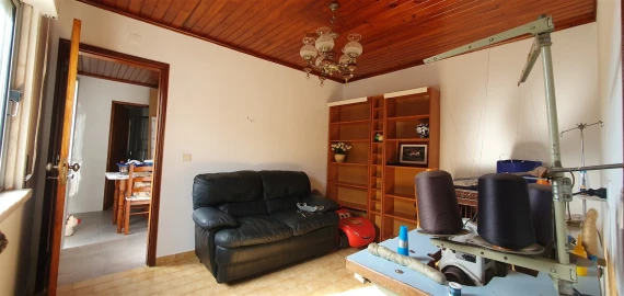 Apartamento T1 para Arrendamento em Santa Maria e São Miguel, São Martinho, São Pedro Penaferrim