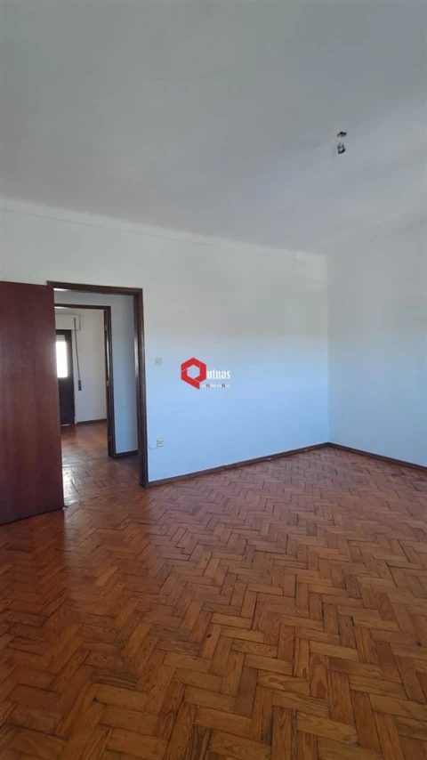 Moradia T3 para Arrendamento em Sabugal e Aldeia de Santo António