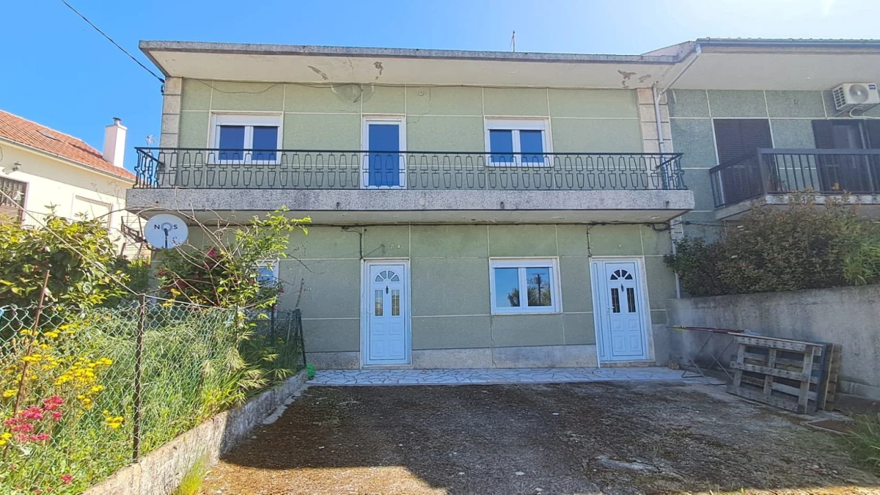 Moradia T3 para Arrendamento em Sabugal e Aldeia de Santo António Foto 2