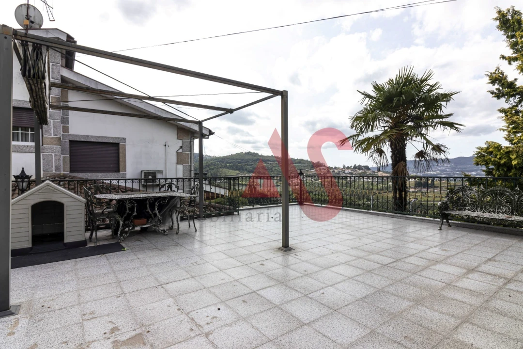 Moradia T3 para Venda em Pombeiro de Ribavizela Foto 32