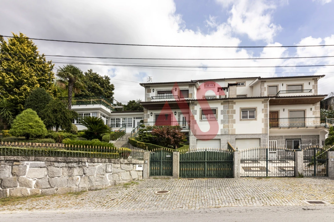 Moradia T3 para Venda em Pombeiro de Ribavizela Foto 1