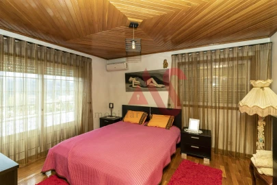 Moradia T3 para Venda em Pombeiro de Ribavizela
