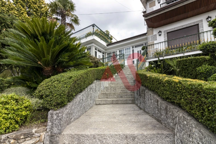 Moradia T3 para Venda em Pombeiro de Ribavizela Foto 3