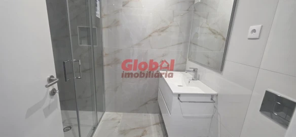 Apartamento T2 para Venda em Viseu