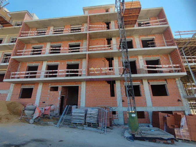 Apartamento T2 para Venda em Santo António dos Cavaleiros e Frielas Foto 10