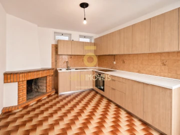 Moradia T3 para Venda em Cedrim e Paradela