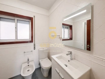 Moradia T3 para Venda em Cedrim e Paradela