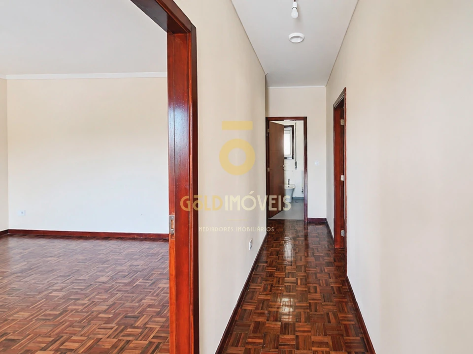 Moradia T3 para Venda em Cedrim e Paradela Foto 23