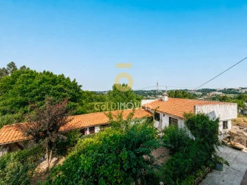 Moradia T3 para Venda em O. Azeméis, Riba-Ul, Ul, Macinhata Seixa, Madail
