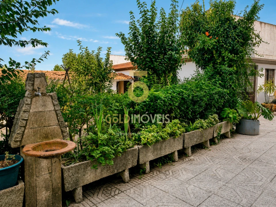 Moradia T3 para Venda em O. Azeméis, Riba-Ul, Ul, Macinhata Seixa, Madail Foto 9