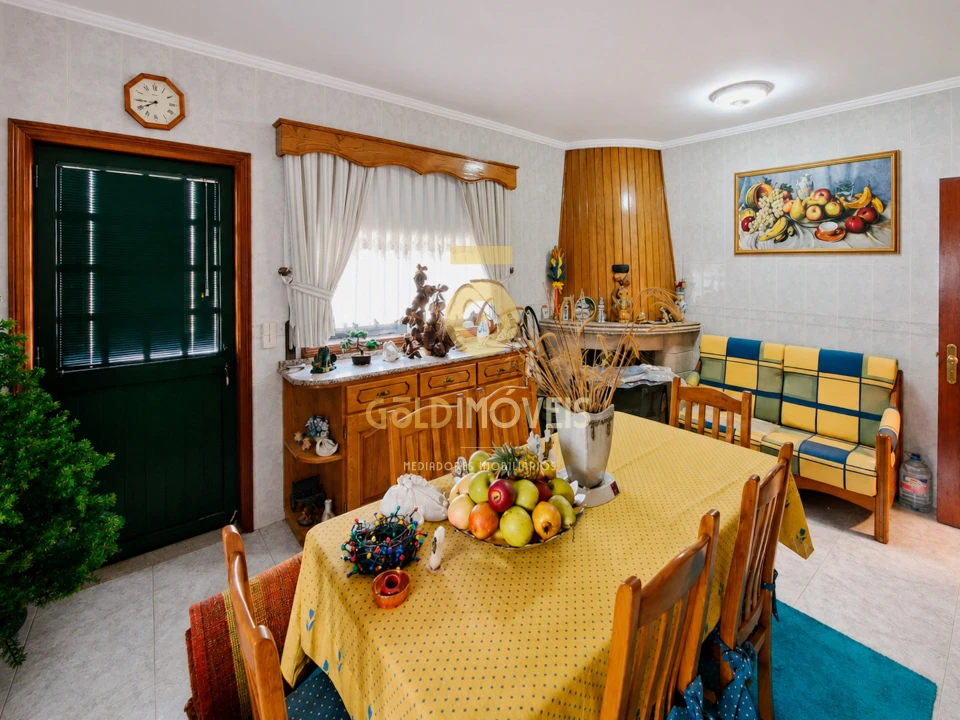 Moradia T3 para Venda em O. Azeméis, Riba-Ul, Ul, Macinhata Seixa, Madail Foto 15