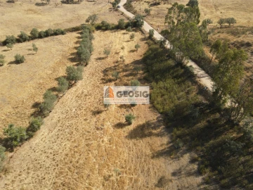 Terreno para Venda em Santa Clara-A-Nova e Gomes Aires