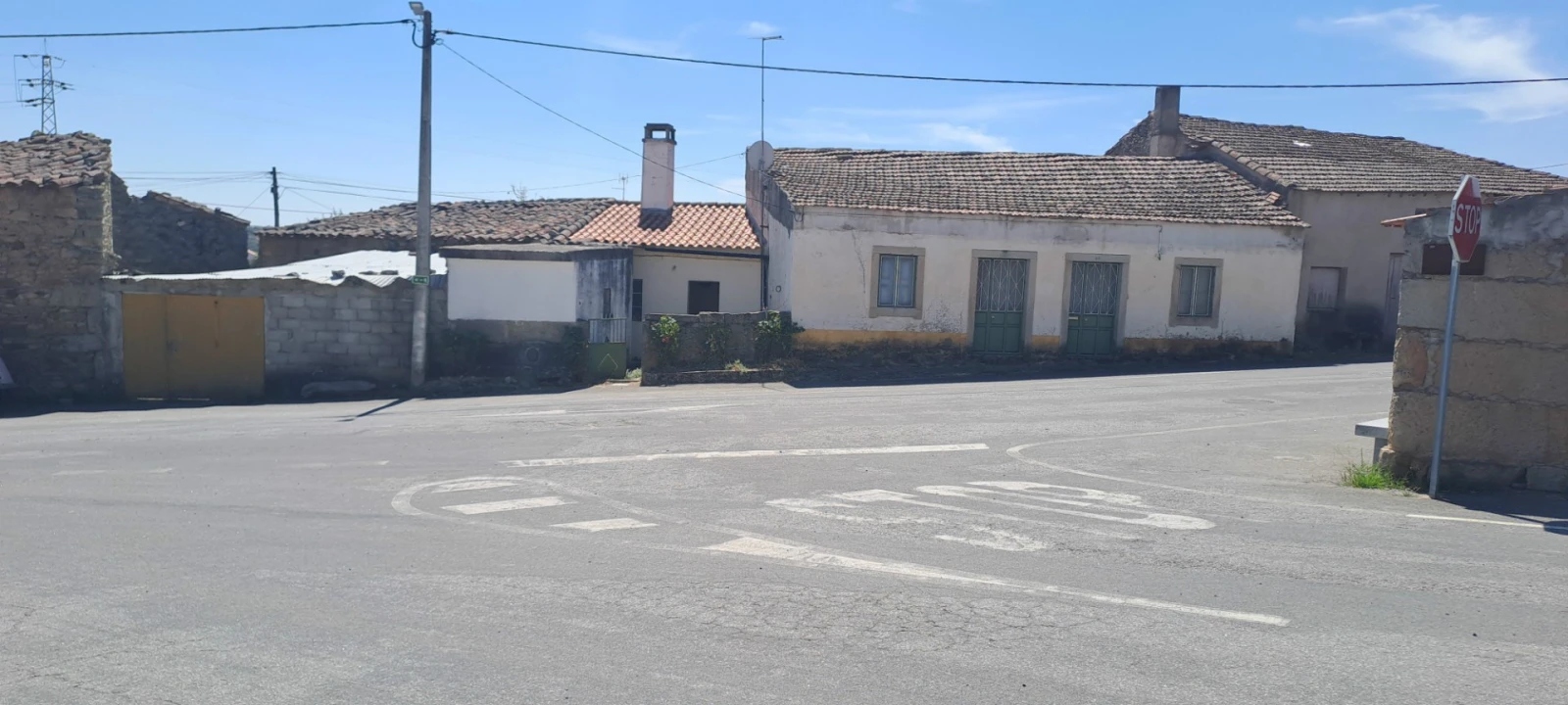 Moradia T2 para Venda em Picote Foto 25