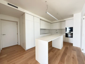 Apartamento T4 para Venda em Aldoar, Foz do Douro e Nevogilde