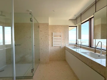Apartamento T4 para Venda em Aldoar, Foz do Douro e Nevogilde