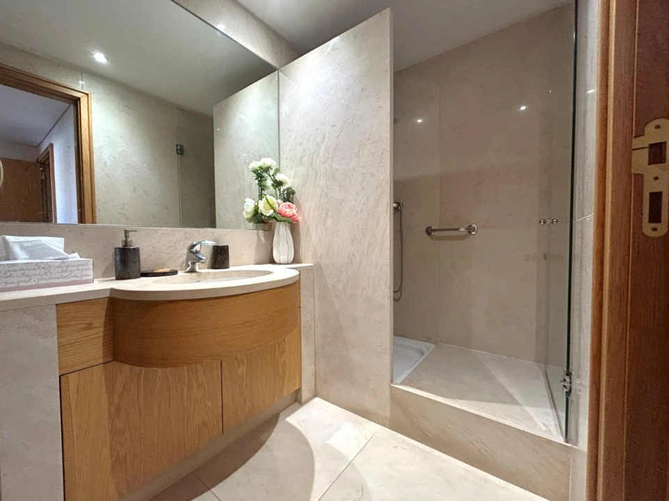 Apartamento T3 para Venda em Aldoar, Foz do Douro e Nevogilde Foto 11