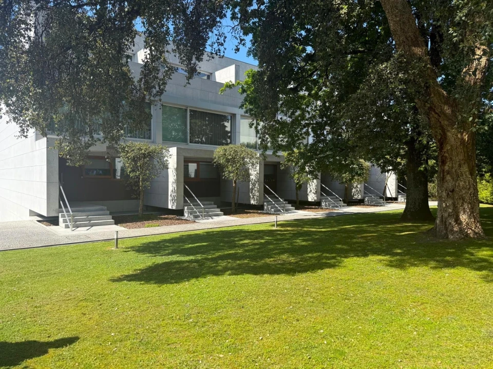 Moradia T4 para Venda em Aldoar, Foz do Douro e Nevogilde Foto 1