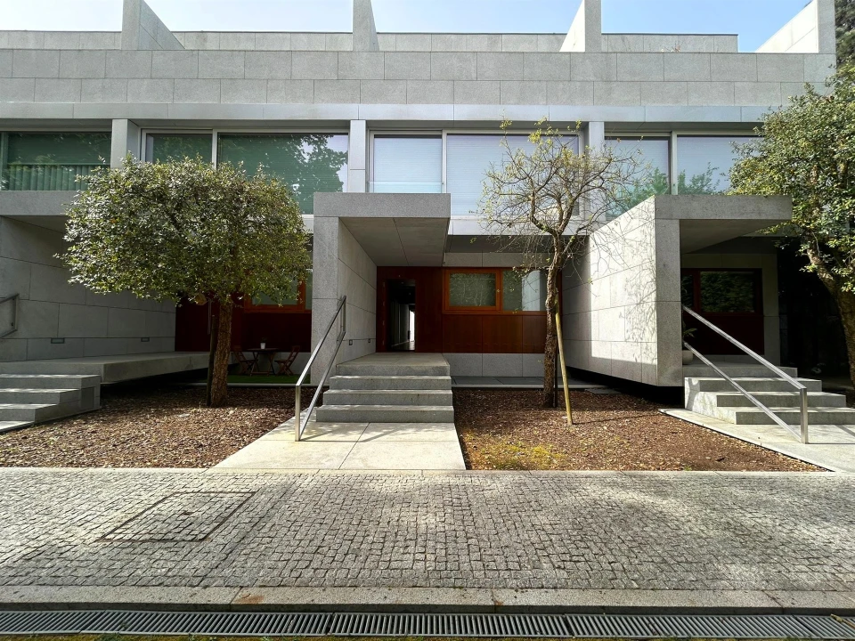 Moradia T4 para Venda em Aldoar, Foz do Douro e Nevogilde Foto 3