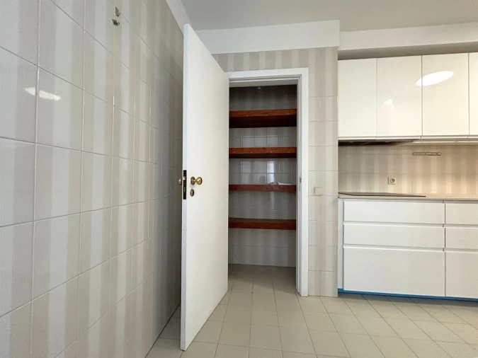 Apartamento T4 para Arrendamento em Aldoar, Foz do Douro e Nevogilde Foto 7