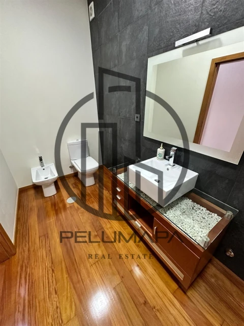 Apartamento T0 para Venda em Póvoa de Varzim, Beiriz e Argivai