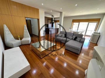 Apartamento T0 para Venda em Póvoa de Varzim, Beiriz e Argivai