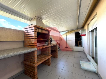 Apartamento T3 para Venda em Tabua