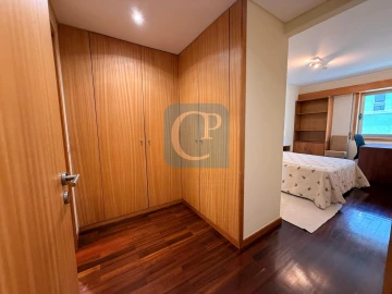 Apartamento T2 para Arrendamento em Pedrouços