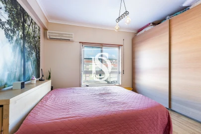 Apartamento T3 para Venda em Alverca do Ribatejo e Sobralinho
