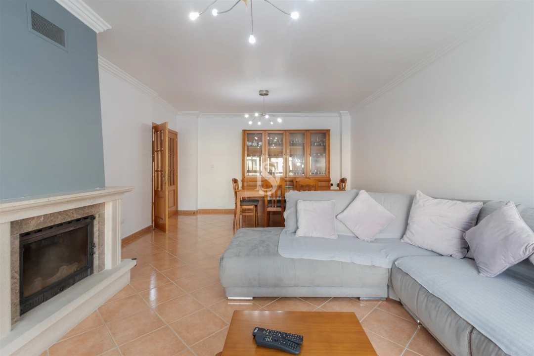 Apartamento T3 para Venda em Barreiro e Lavradio Foto 3