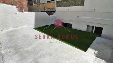Apartamento T1 para Venda em Sacavém e Prior Velho