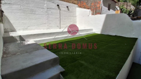 Apartamento T1 para Venda em Sacavém e Prior Velho