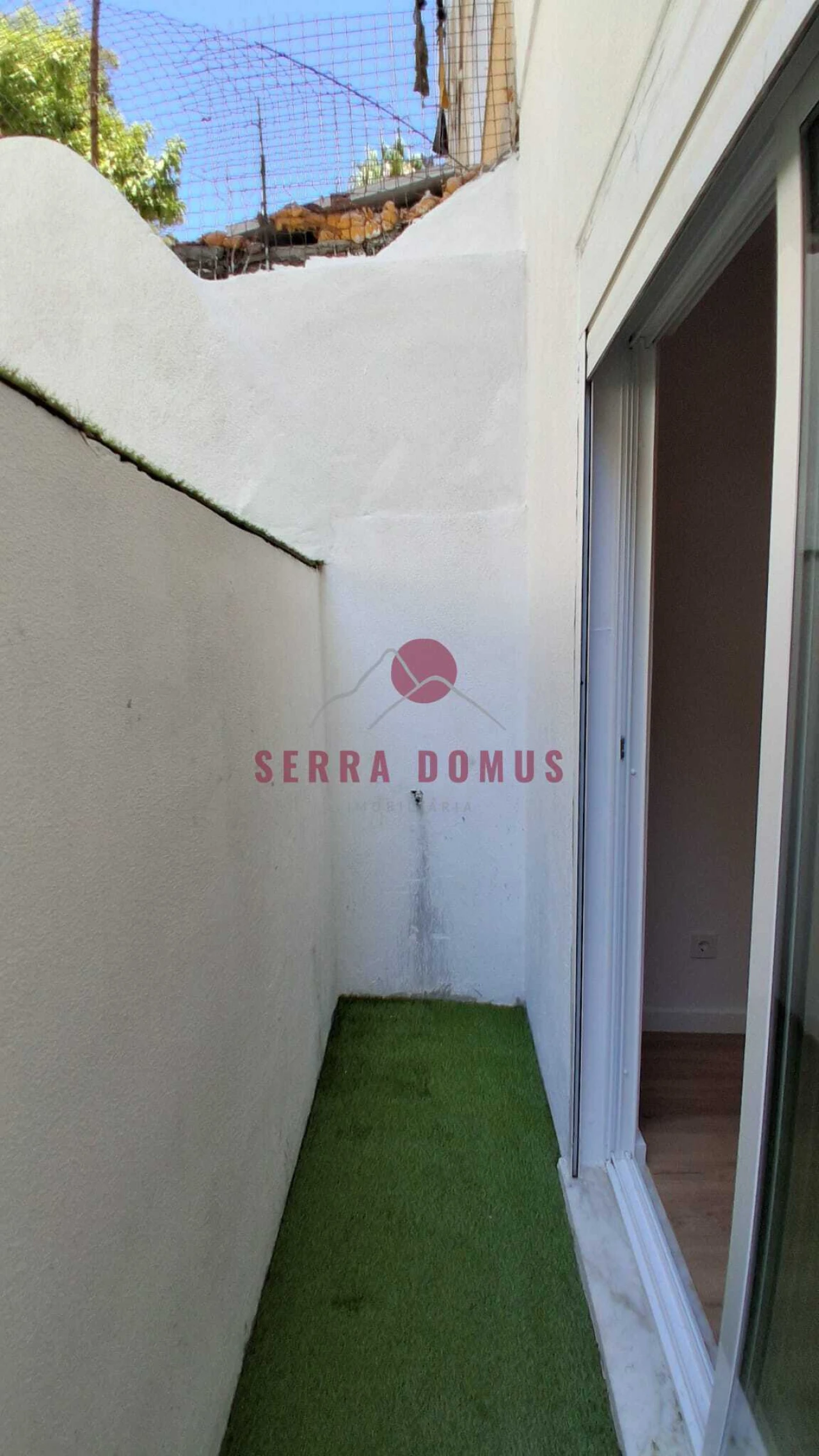 Apartamento T1 para Venda em Sacavém e Prior Velho Foto 5