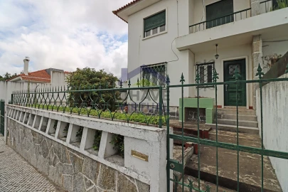 Moradia T2 para Venda em Alvalade
