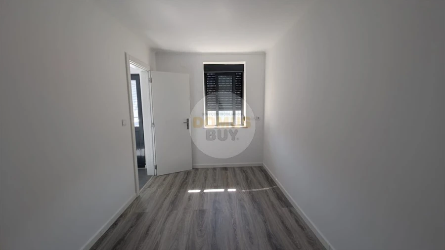 Moradia T3 para Venda em Baixa da Banheira e Vale da Amoreira Foto 3