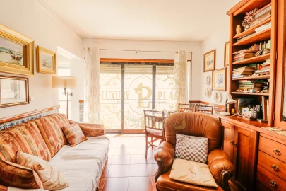 Apartamento T1 para Venda em Sesimbra (Santiago)