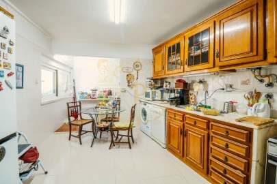 Apartamento T1 para Venda em Sesimbra (Santiago)