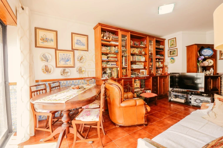 Apartamento T1 para Venda em Sesimbra (Santiago) Foto 6