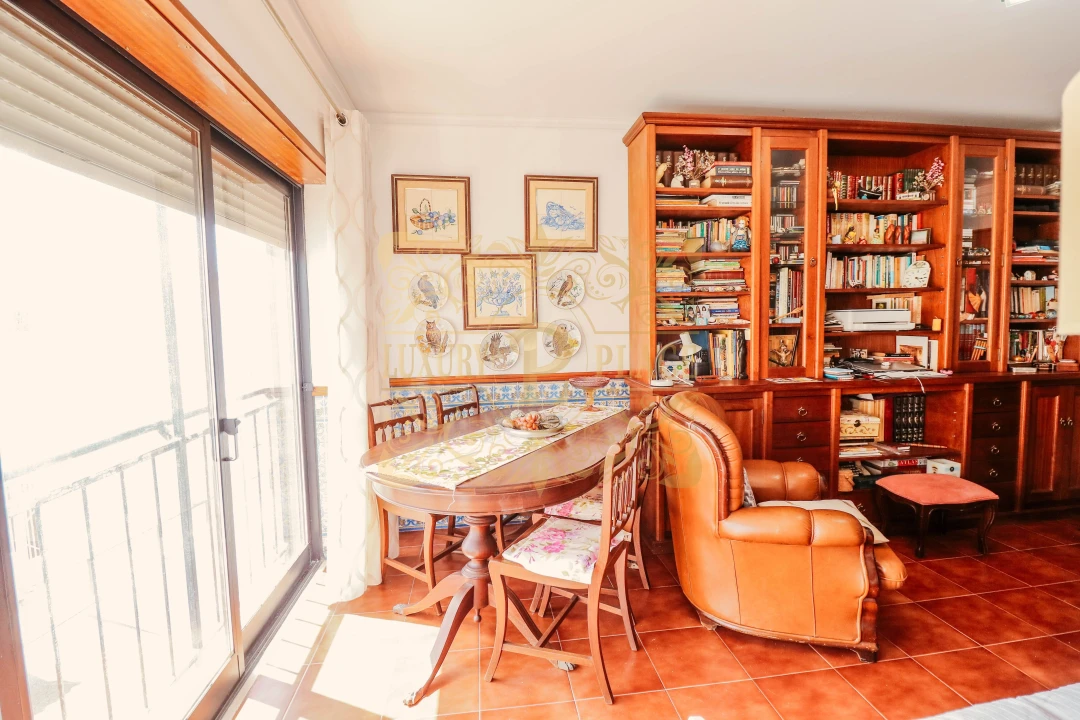 Apartamento T1 para Venda em Sesimbra (Santiago) Foto 5