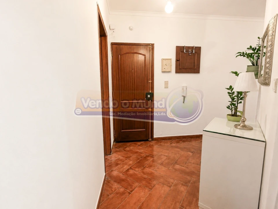 Apartamento T3 para Venda em Benavente Foto 3