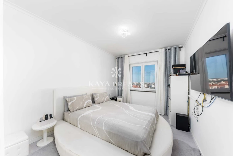 Apartamento T3 para Venda em Ramada e Caneças Foto 11
