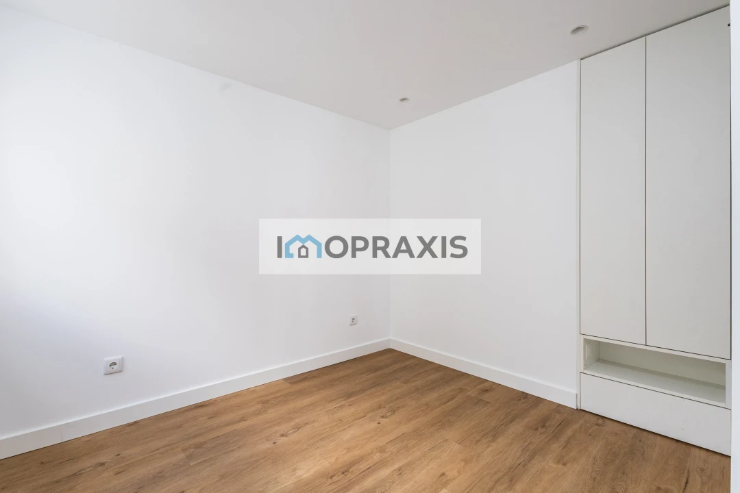 Apartamento T1 para Venda em Leiria, Pousos, Barreira e Cortes Foto 9