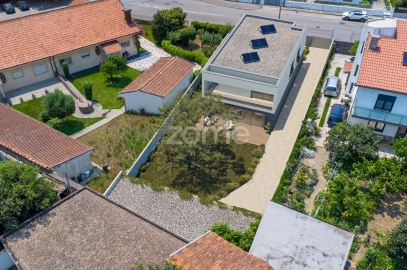 Terreno para Venda em Santa Marinha e São Pedro da Afurada